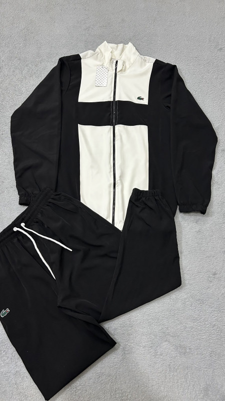 Kit Lacoste