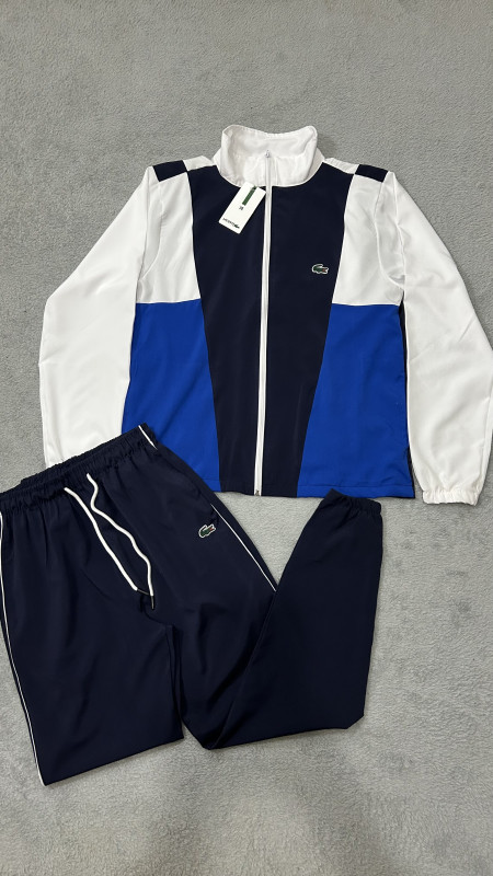 Kit Lacoste